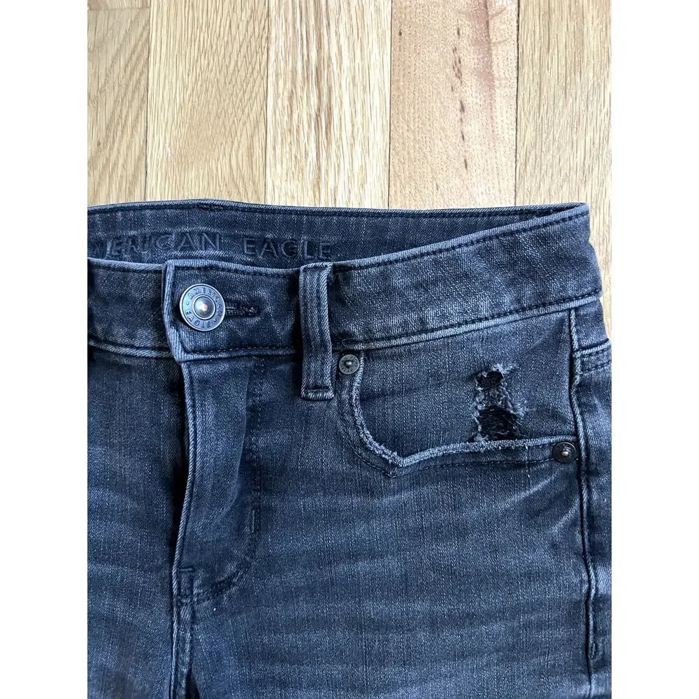 American Eagle Outfitters Black Denim Jean Cutoff Shorts Raw Hem Teen (size 2)